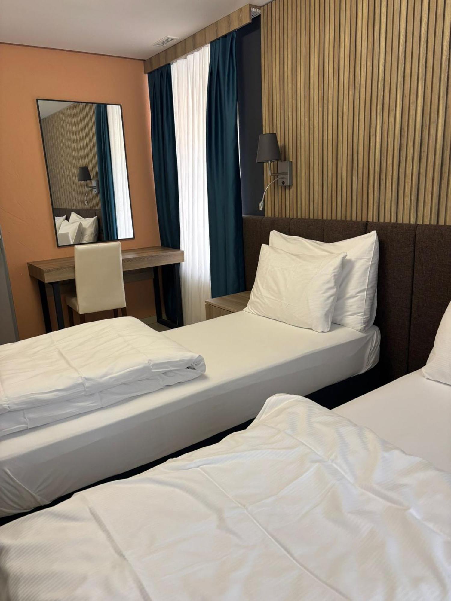 Nani City Hotel チューリッヒ エクステリア 写真